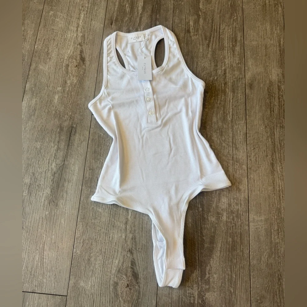 ClYQUE White Ribbed Bodysuit - Picture 6 of 13